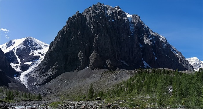 Возвышенность Карандаш